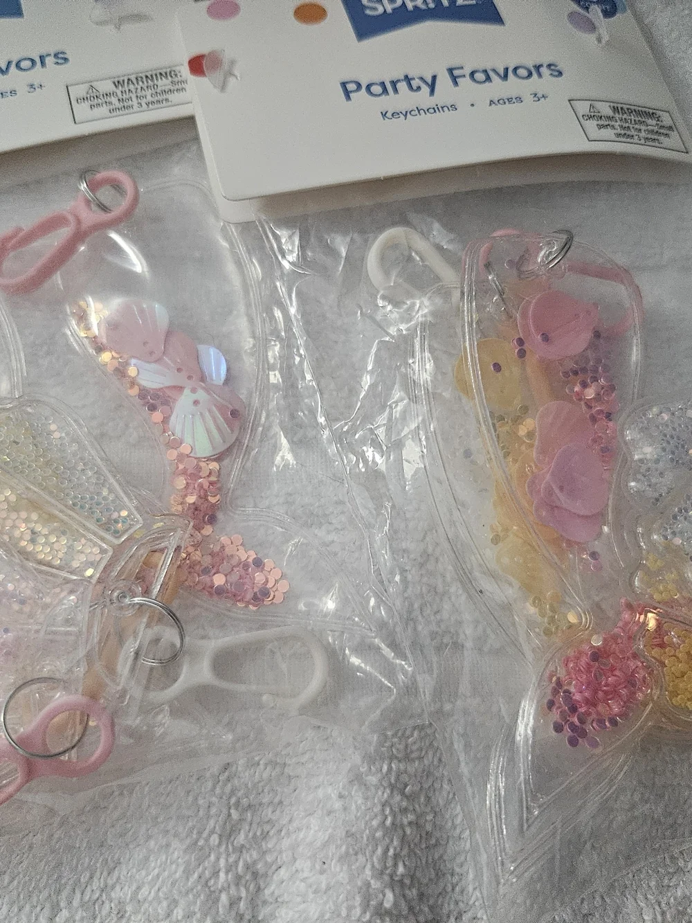 12 Spritz Pink & Yellow Glitter Seashells & Mermaid Tails Keychain Party Favors